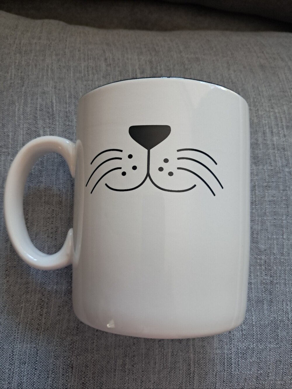 10 Strawberry Street Large Cat Mug White And Black